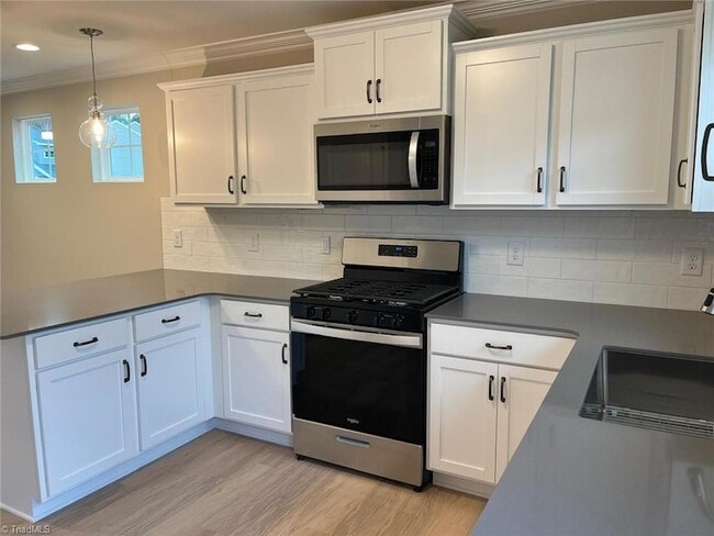 Photo - 4032 Winding Vine Ln