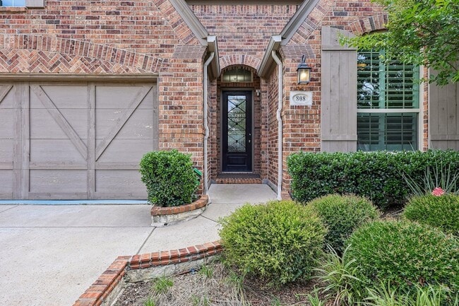 Photo - 808 Parkland Dr