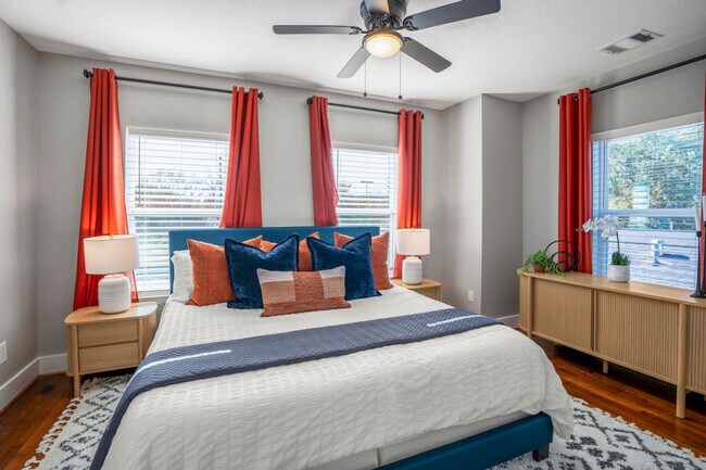Photo - 4952 Polk St Unit SI ID1531107P