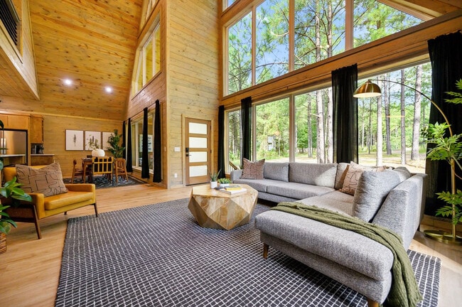 Building Photo - 436 Hochapine Trl Unit ID1255900P