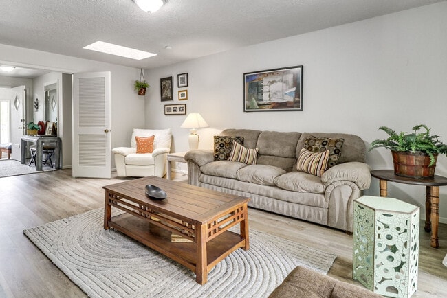 Photo - 3907 Solano Pl NE Unit SI ID1586968P