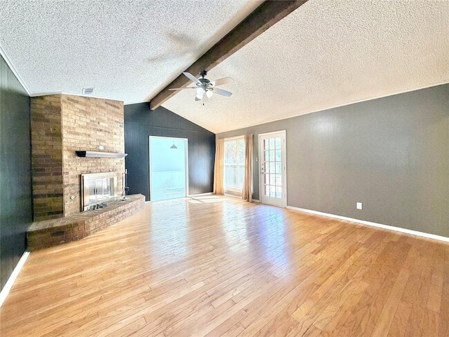 Photo - 1821 Broadway St