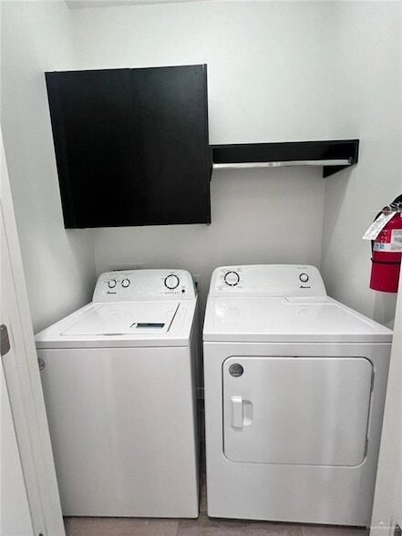 Photo - 3904 Ventura Ave Unit 1