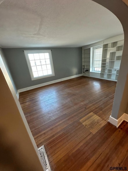 Photo - 1859 Front St Unit 1