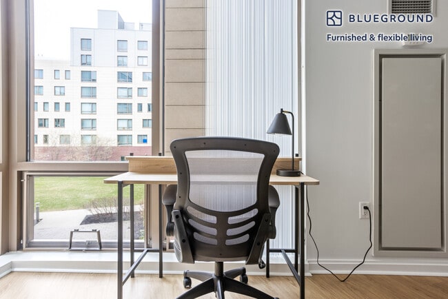 Photo - 303 Third St Unit FL2-ID642