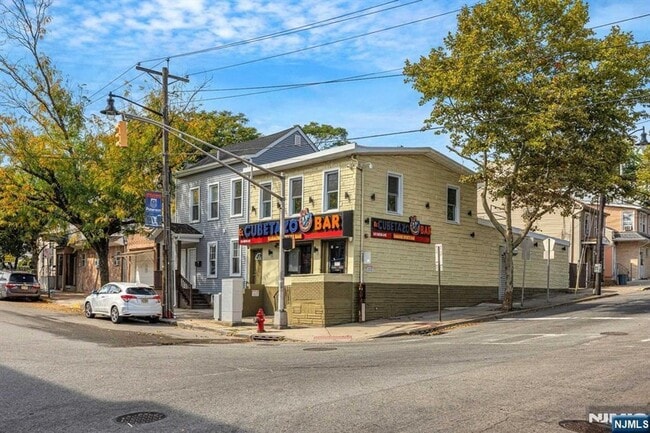 Photo - 541 Union Ave Unit 2