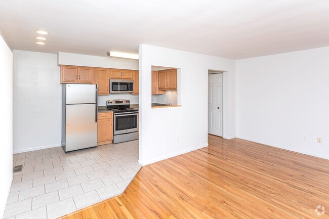 1BR, 1BA - 585 SF - Amber Corners South Apartments