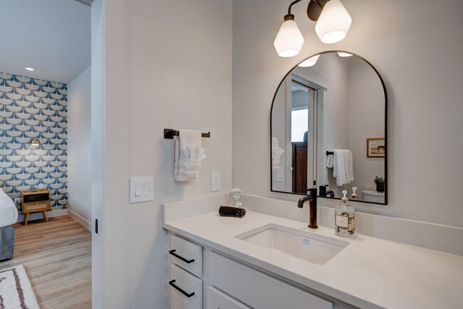 Photo - 605 E Bryant St Unit ID1292392P