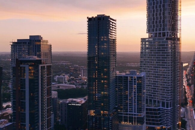 Photo - 610 Davis St Unit 2304