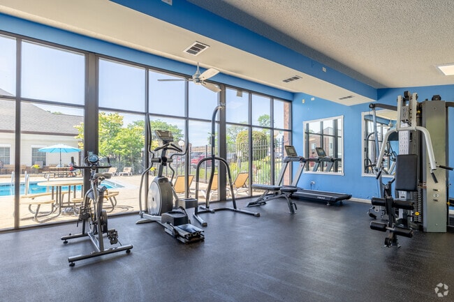 Fitness Center - Hunter Ridge Apartments