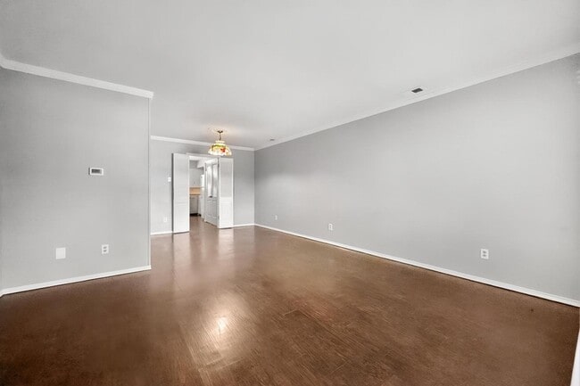 Photo - 8351 Lullwater Dr