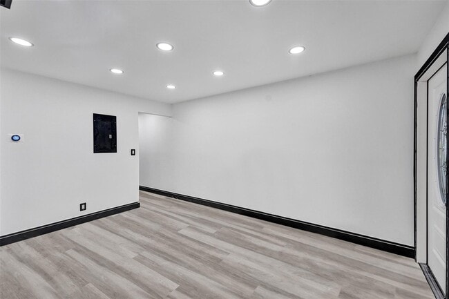 Photo - 5310 NW 16th St