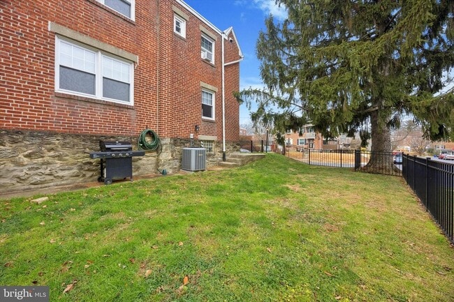 Photo - 519 Acorn St