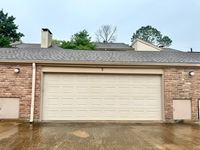 Photo - 2323 Bering Dr Unit 2
