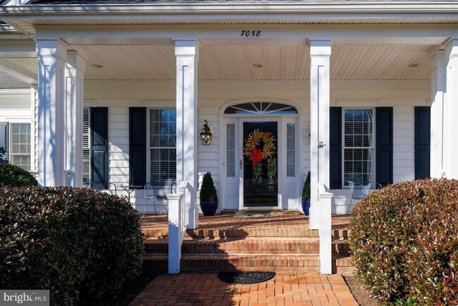 Photo - 7058 Thomas Ln