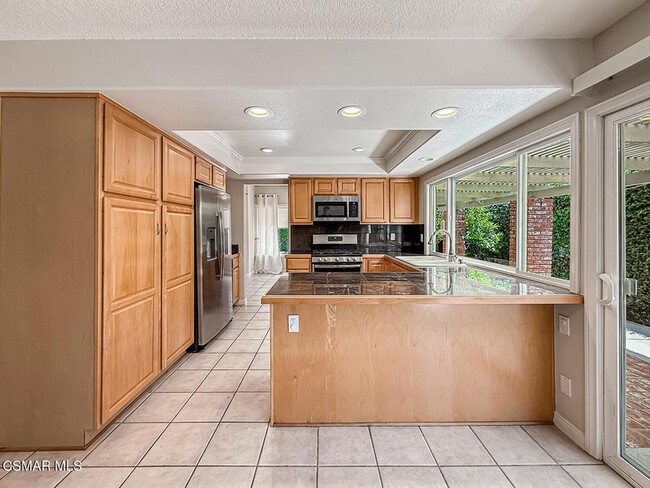 Photo - 1064 Barrow Ct