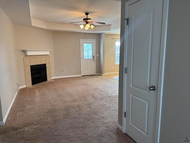 Photo - 105 Windmill Court