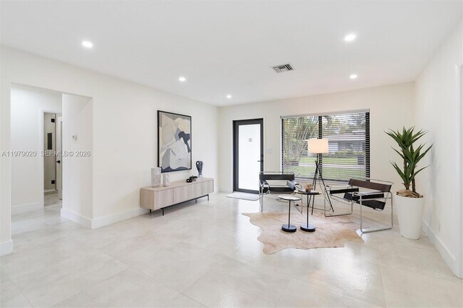 Photo - 1341 SW 10th St