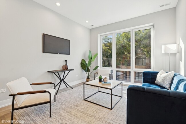 Photo - 3341 N Sheffield Ave Unit 4N