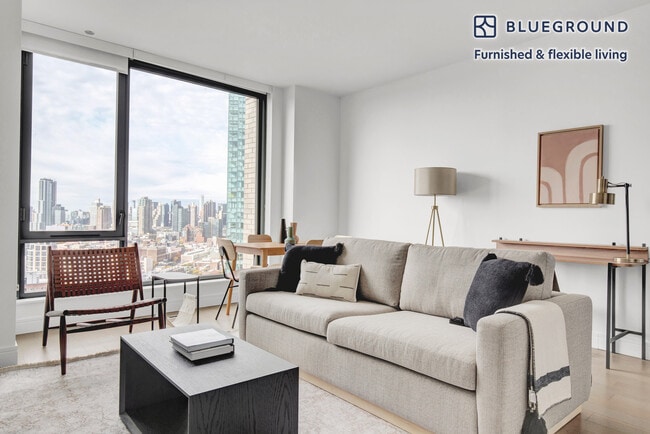 Building Photo - 27-19 44th Dr Unit FL23-ID674