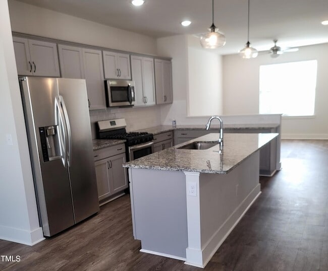 Photo - 857 S Franklin St