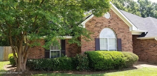 Photo - 124 Hunters Row