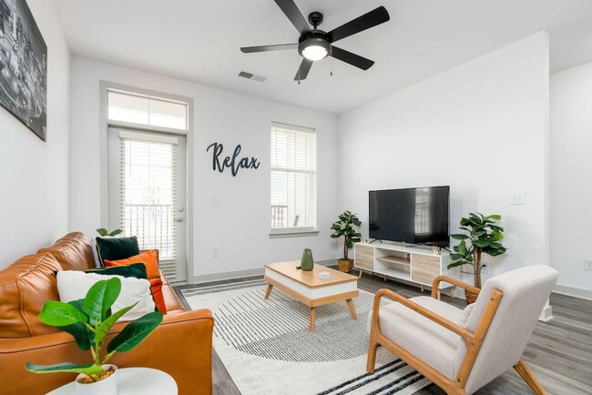 Building Photo - 5775 Sunrise Wy Unit ID1228676P