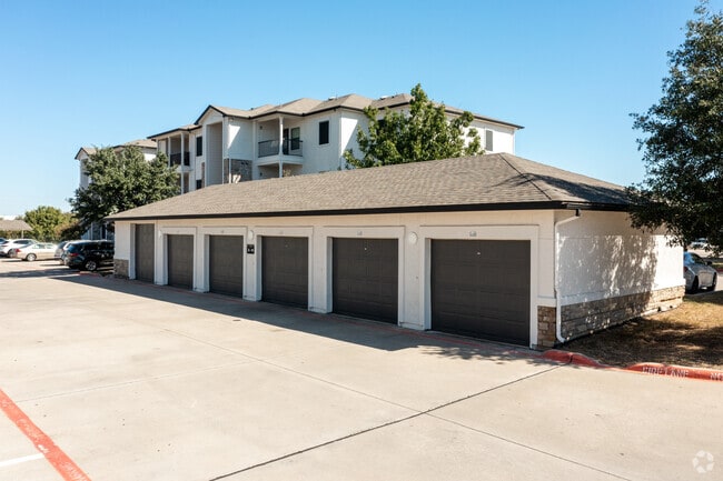 Detached Garages - Birchstone Northlake