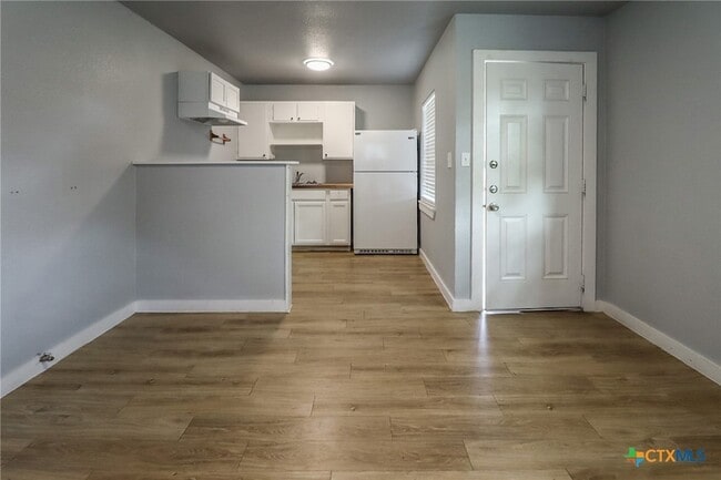 Photo - 120 W Avenue A Unit A