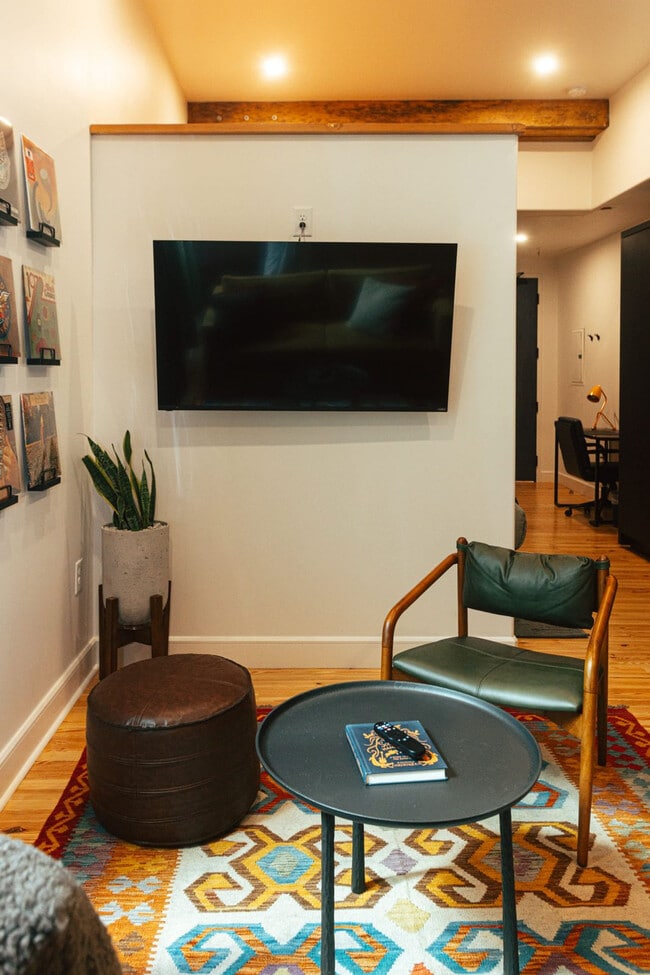 Photo - 1911 3rd Ave N Unit ID1352413P