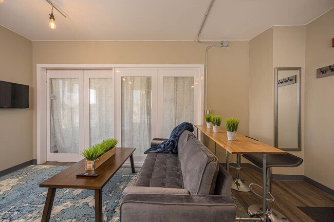 Photo - 532 W College Ave Unit ID1061640P