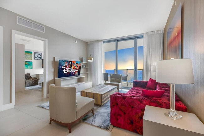 Building Photo - 4011 S Ocean Dr Unit ID1372357P