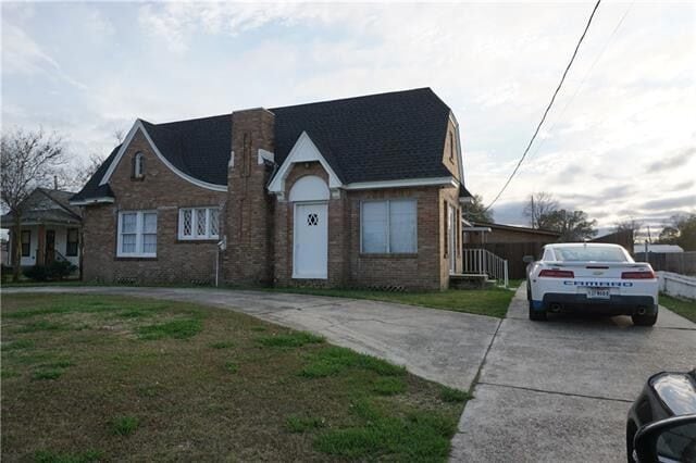 Photo - 177 W 5th St