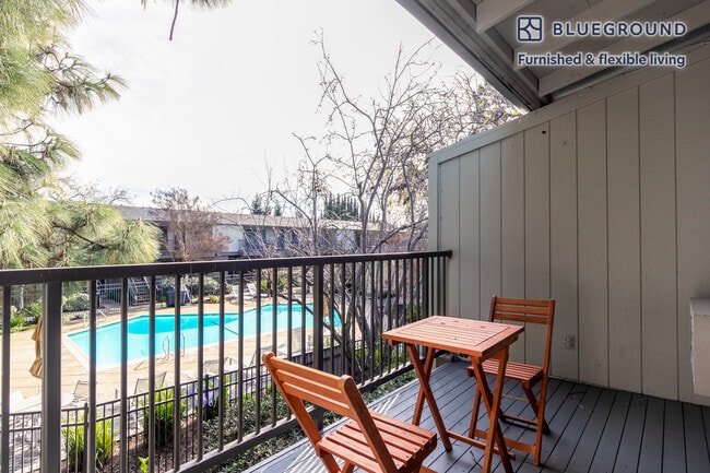 Photo - 877 Heatherstone Way Unit FL2-ID295