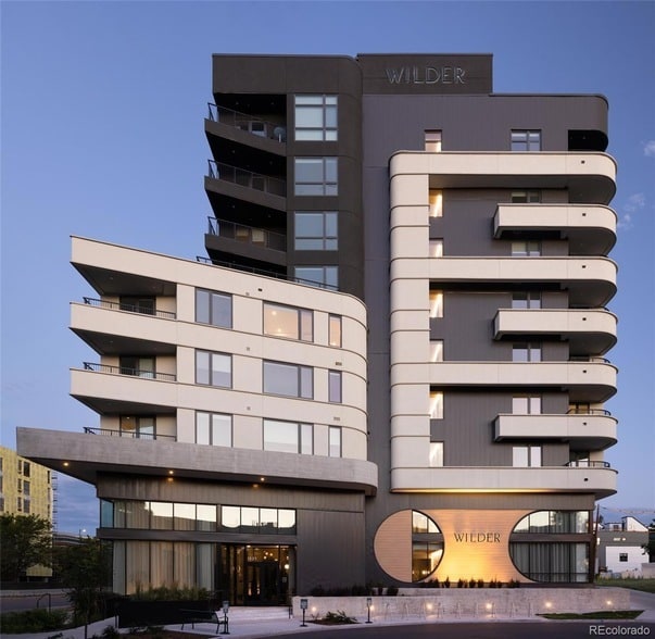 Building Photo - 1521 Hooker St Unit 326