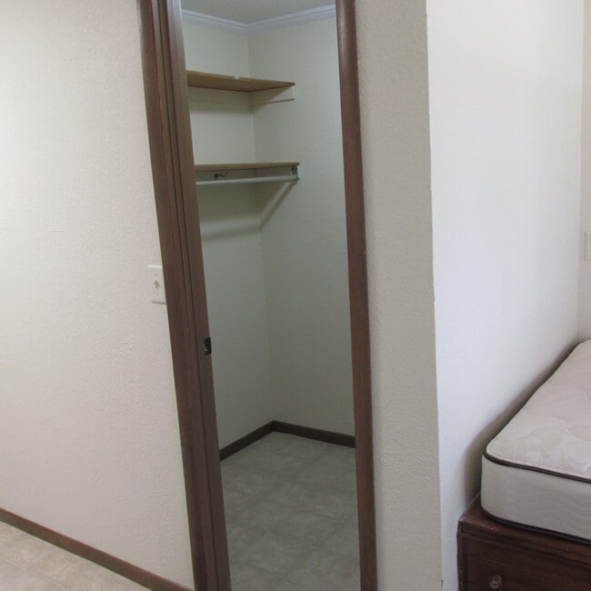 Photo - Montrose Square