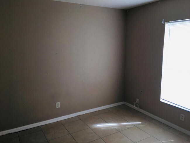 Photo - 1952 SW Hickock Terrace