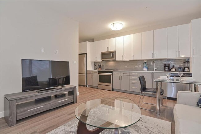 Building Photo - 40 E Pier Dr Unit SI ID1039905P