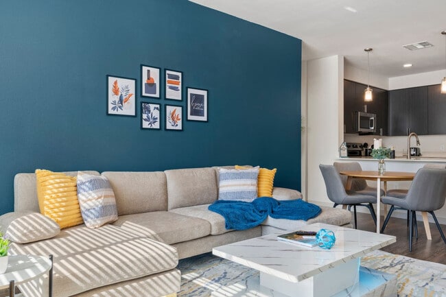 Photo - 711 W Broadway Rd Unit ID1366961P