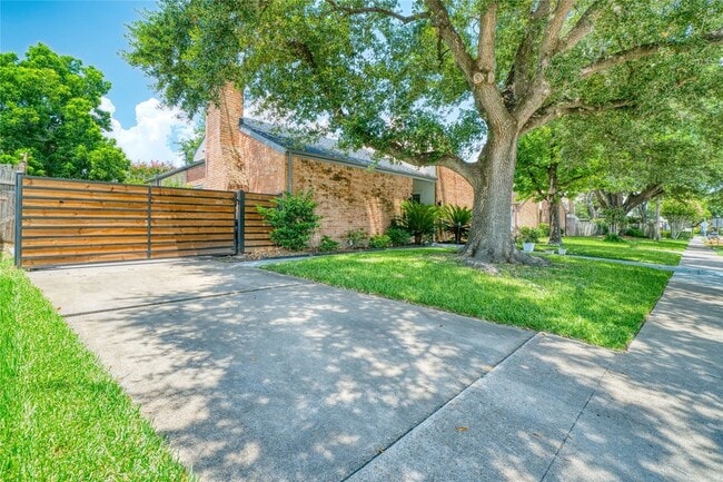 Photo - 7606 Portal Dr