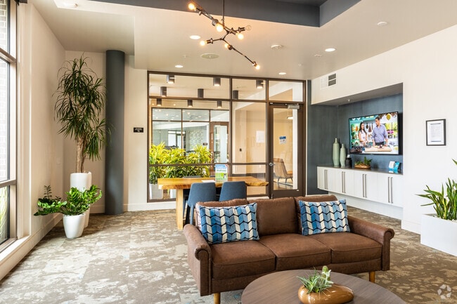 Leasing Lobby - Cadence Apartments