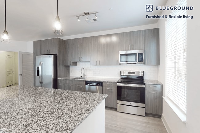 Photo - 820 Concorde Cir Unit SI FL2-ID10970A