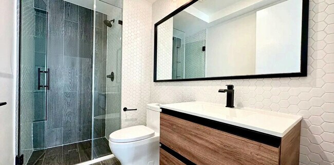 Photo - 260 Gold St Unit SI ID1570458P