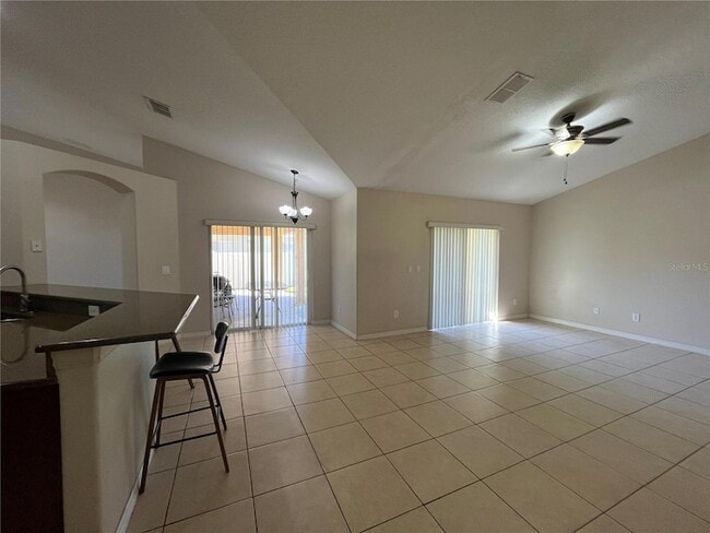 Photo - 946 Seneca Trail