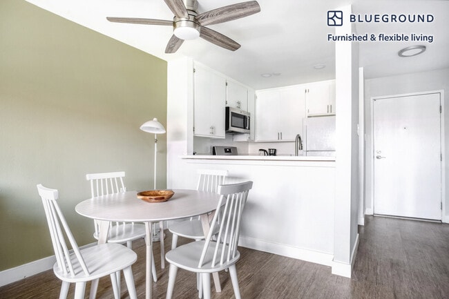 Photo - 5405 Lindley Ave Unit FL3-ID868