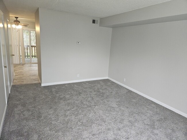 Photo - 232 Cedarmont Cir