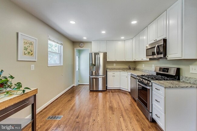 Photo - 4715 Oxbow Rd