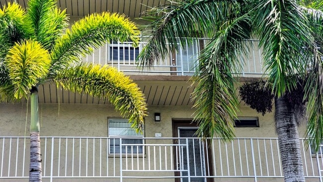 Building Photo - 330 NE 26th Ave Unit 3120