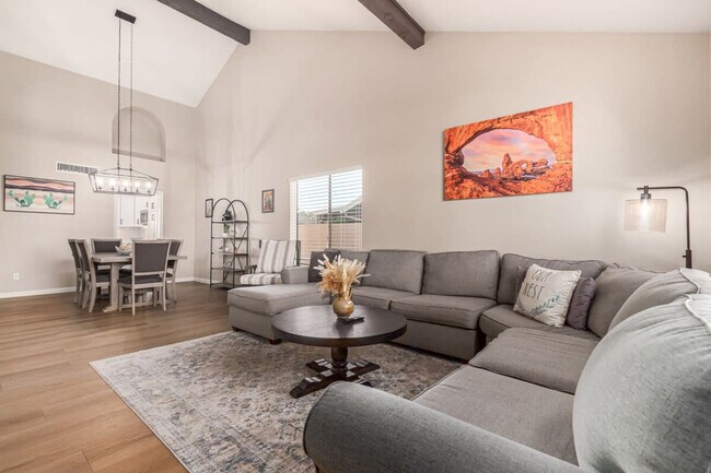 Photo - 613 W Summit Pl Unit SI ID1558601P
