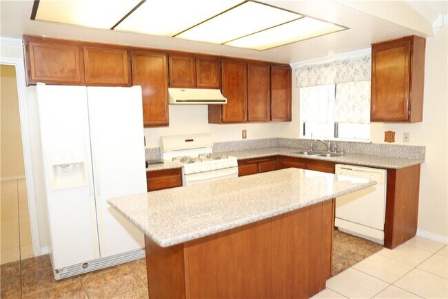 Photo - 37138 Vía Cordova